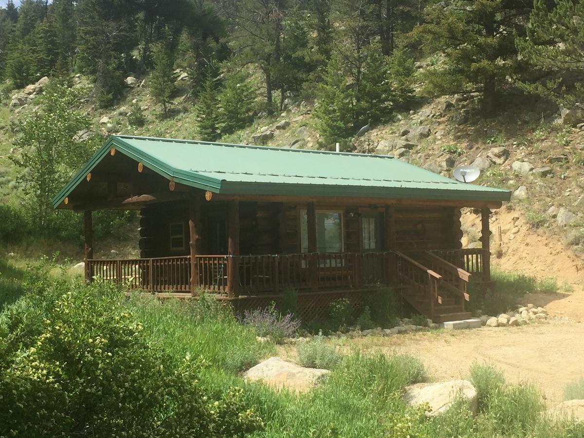 Two Bears Inn Bed & Breakfast Ред-Лодж Екстер'єр фото