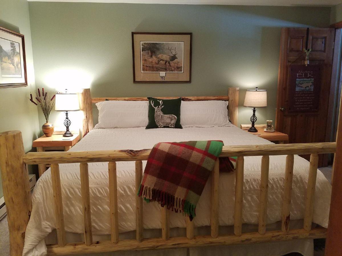 Two Bears Inn Bed & Breakfast Ред-Лодж Екстер'єр фото